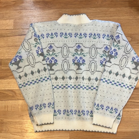 Vintage Cape Cod mock turtleneck sweater with metallic - Picture 6 of 9